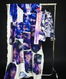 Stoffe auf einer Kleiderstange - Design